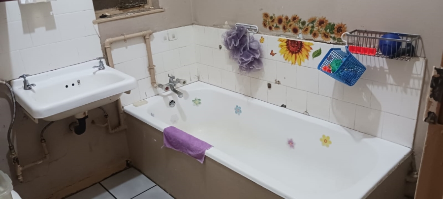 2 Bedroom Property for Sale in Oos Einde North West
